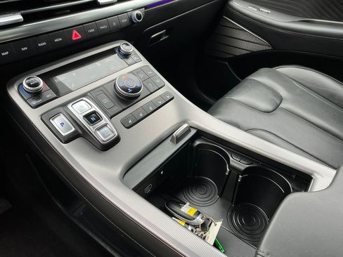 Used 2024 Hyundai Palisade Calligraphy image 20