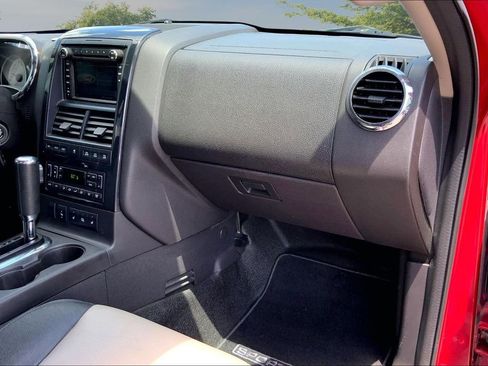 Used 2009 Ford Explorer Sport Trac Limited AWD/4WD image 25