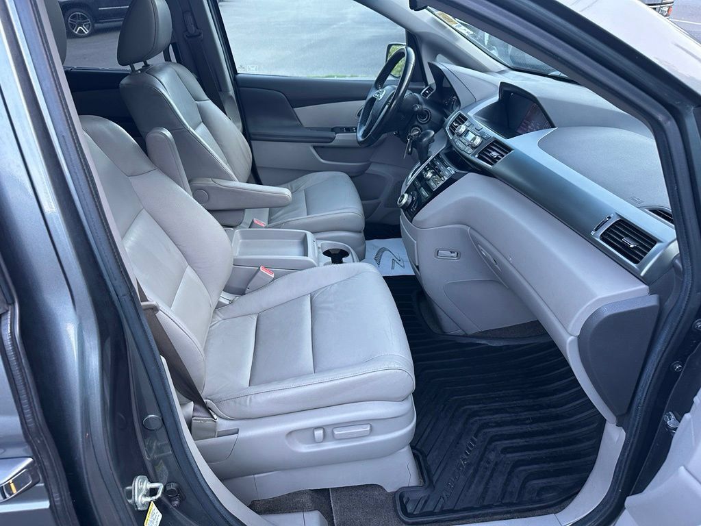 Used 2011 Honda Odyssey EX-L image 13