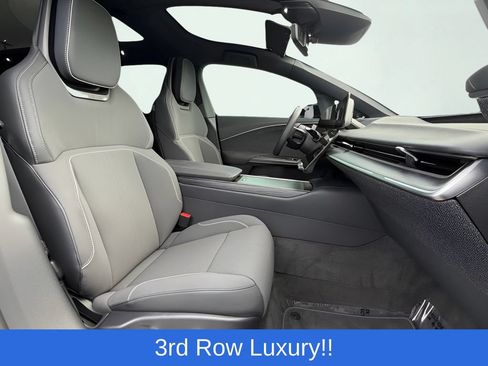 Used 2026 Lucid Gravity Grand Touring AWD/4WD image 33
