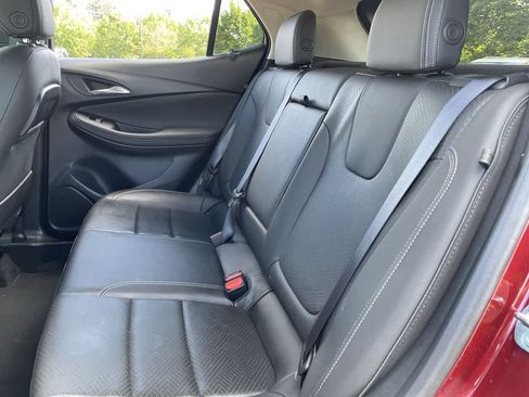 Used 2023 Buick Encore GX Essence w/ Experience Buick Package FWD image 19