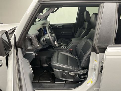 Used 2026 Ford Bronco Big Bend w/ Black Diamond Package AWD/4WD image 3