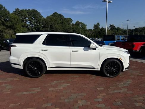 Used 2025 Hyundai Palisade Calligraphy AWD/4WD image 16