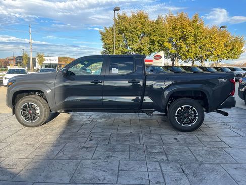 New 2025 Toyota Tacoma TRD Sport image 2