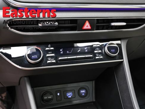 Used 2021 Hyundai Sonata Limited w/ Winter Weather Package FWD image 19