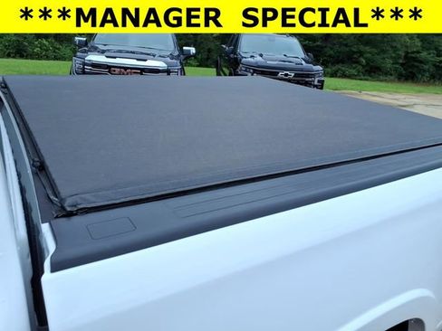 Used 2022 RAM 1500 Limited w/ Body Color Bumper Group AWD/4WD image 18