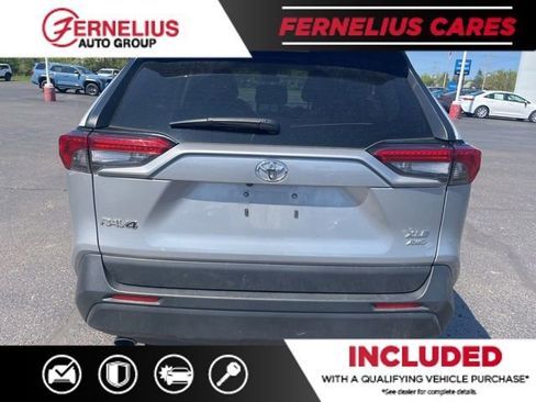 Used 2025 Toyota RAV4 XLE AWD/4WD image 6