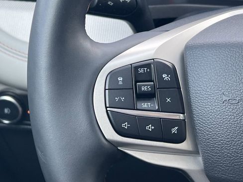 Used 2025 Ford Explorer Active w/ Active Comfort Package image 12