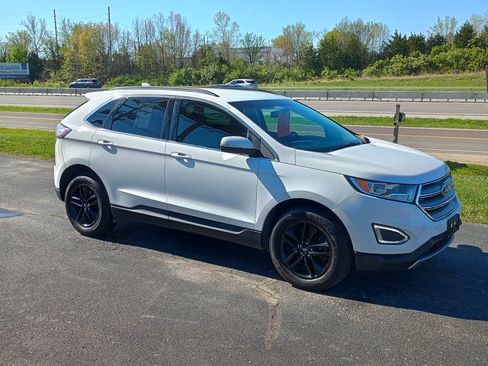 Used 2018 Ford Edge SEL image 7
