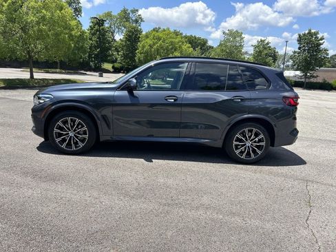 Used 2021 BMW X5 xDrive40i w/ M Sport Package AWD/4WD image 4
