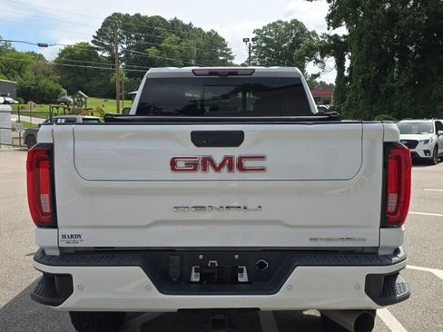 Used 2020 GMC Sierra 2500 Denali w/ Denali Ultimate Package AWD/4WD image 4