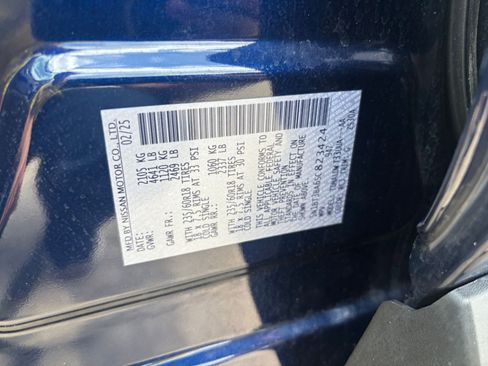Used 2025 Nissan Rogue SV FWD image 31