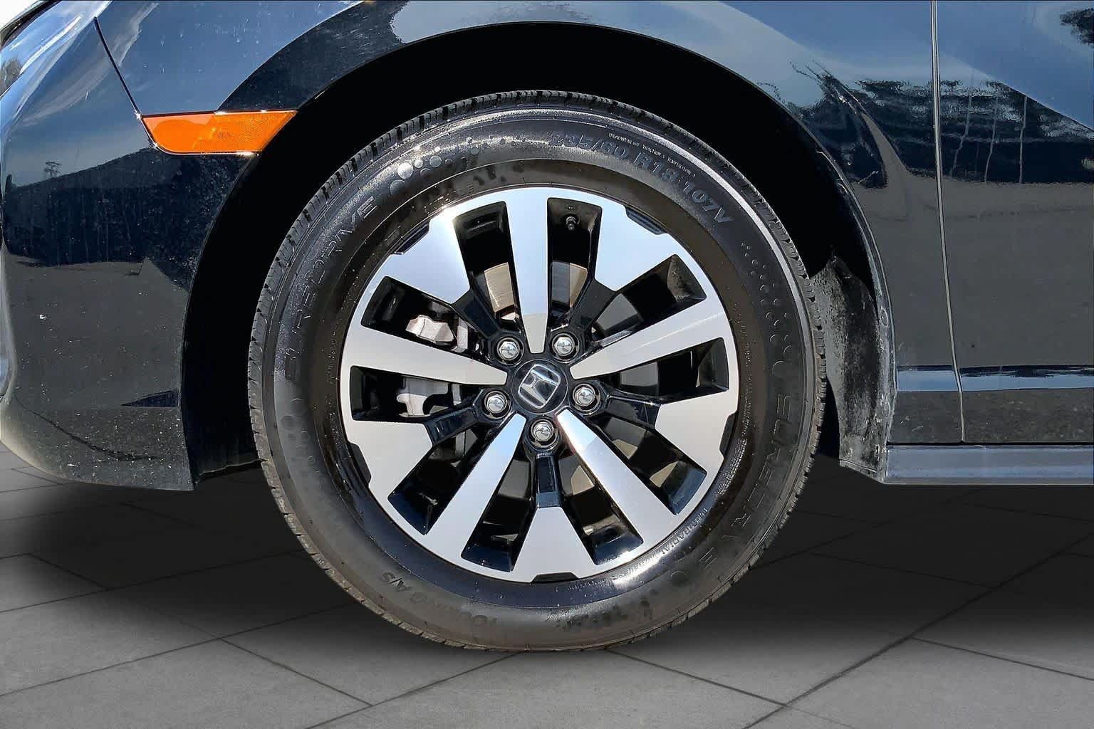Used 2025 Honda Odyssey EX-L image 11