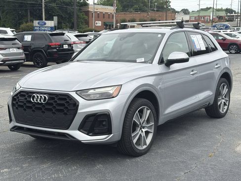Used 2025 Audi Q5 2.0T Premium AWD/4WD image 3