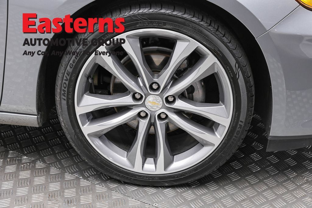 Used 2024 Chevrolet Malibu LT FWD image 35