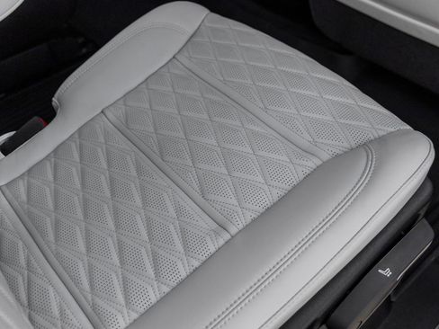 Used 2026 Cadillac Escalade ESV Platinum Sport w/ LPO, Floor Liner Package image 38