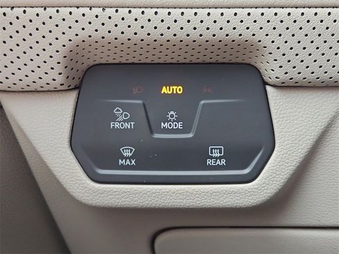 New 2025 Volkswagen Atlas SEL Premium R-Line image 10