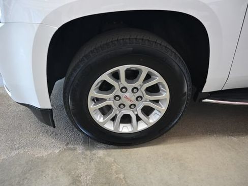Used 2020 GMC Yukon SLT AWD/4WD image 30