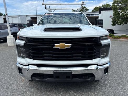 Used 2024 Chevrolet Silverado 2500 W/T w/ WT Convenience Package AWD/4WD image 9