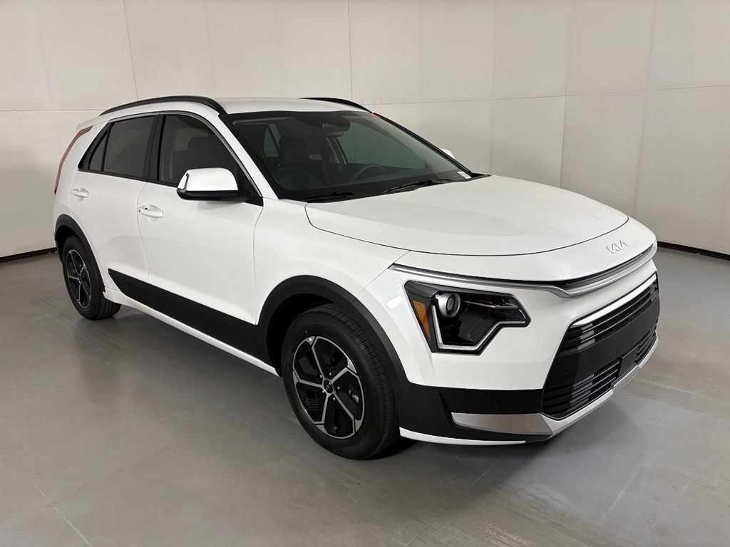 New 2026 Kia Niro EX FWD image 2