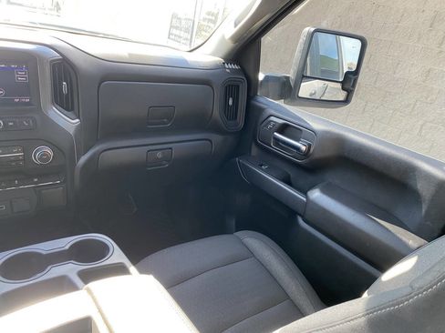 Used 2024 Chevrolet Silverado 2500 Custom w/ Custom Value Package image 25