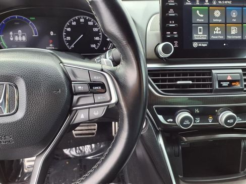 Used 2022 Honda Accord Sport image 11