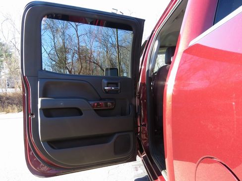 Used 2016 GMC Sierra 2500 SLT w/ Snow Plow Prep Package image 18