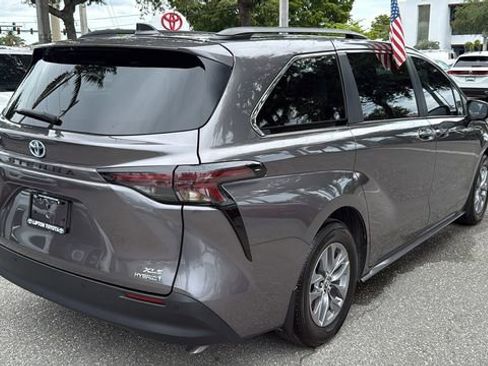 Certified 2024 Toyota Sienna XLE w/ XLE Plus Package FWD image 9