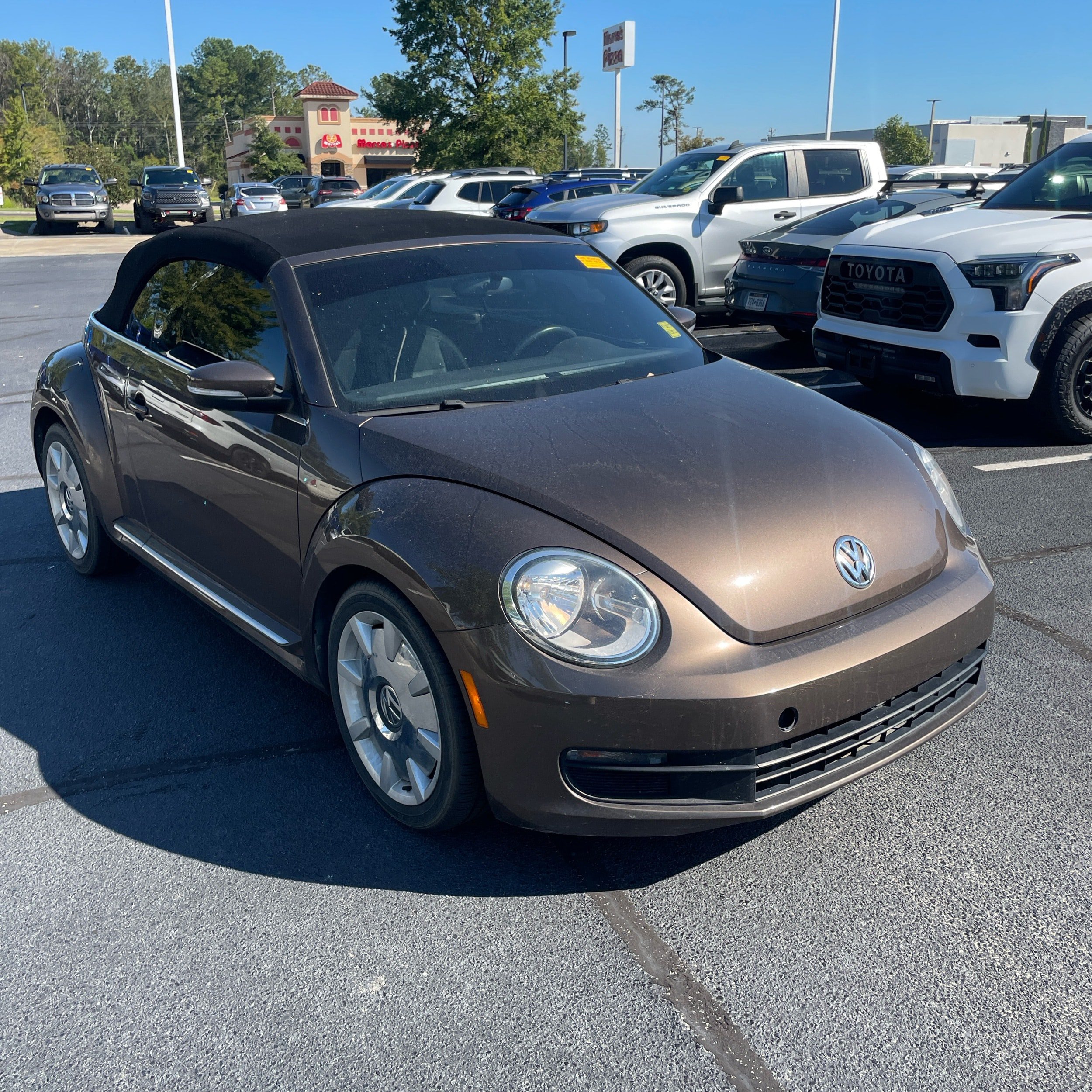 Used 2013 Volkswagen Beetle 2.5 FWD image 11