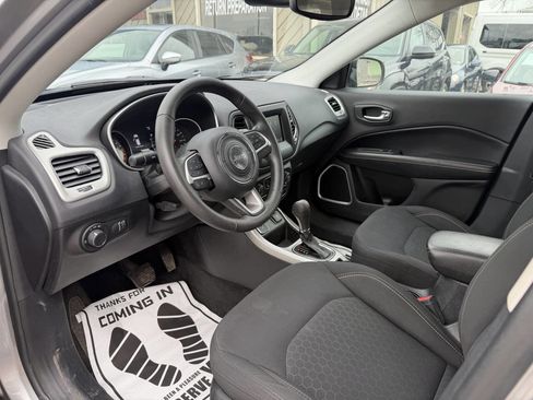 Used 2019 Jeep Compass Sport w/ Tech Group image 21