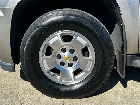 Used 2008 Chevrolet Avalanche LT w/ Convenience Package #1 image 12