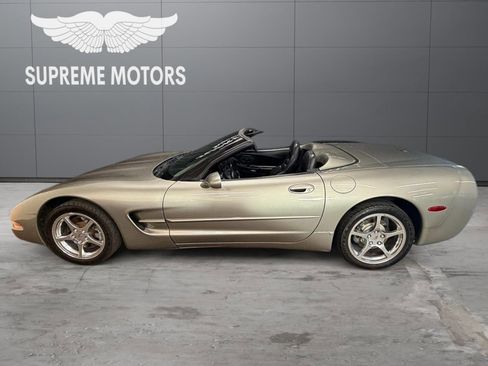 Used 2000 Chevrolet Corvette Convertible w/ Memory Pkg image 4