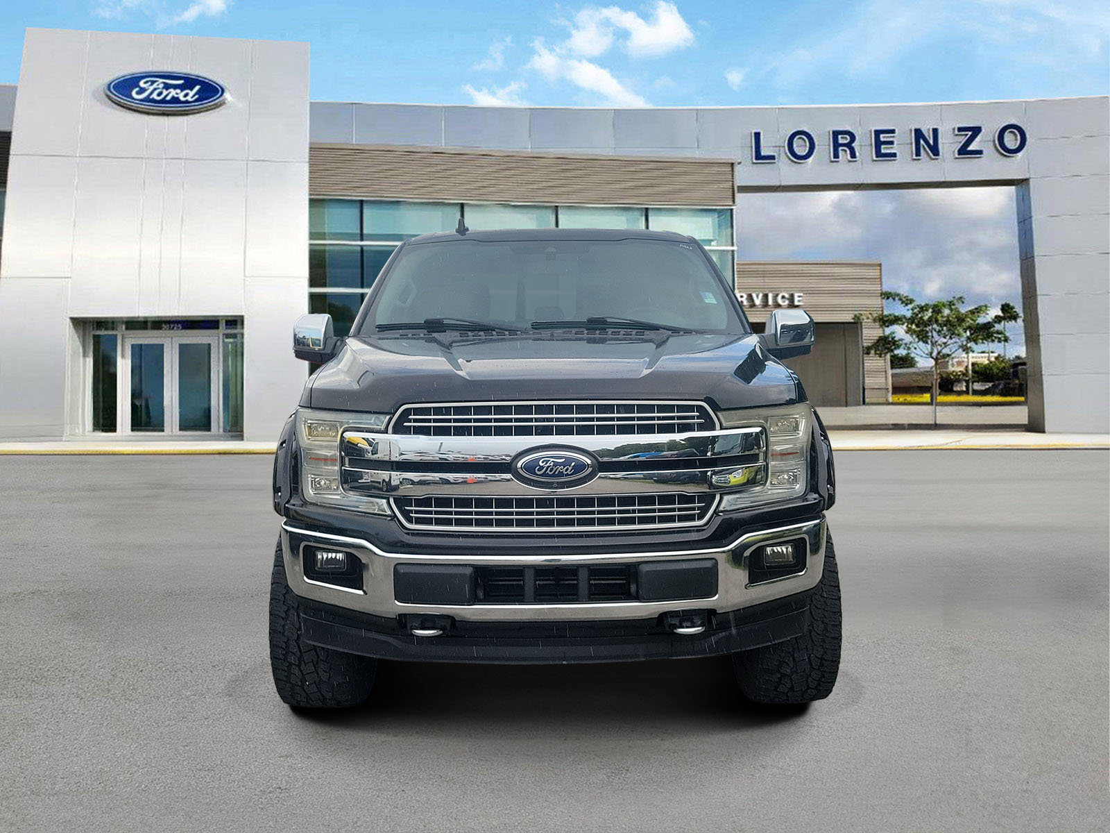 Used 2018 Ford F150 Lariat w/ Equipment Group 502A Luxury AWD/4WD image 2