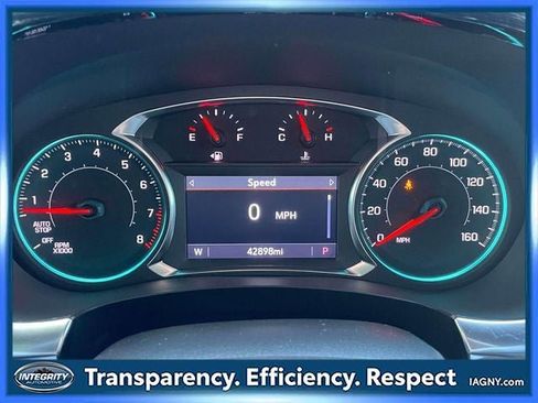 Used 2023 Chevrolet Traverse LT AWD/4WD image 27