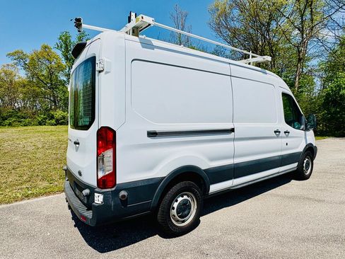 Used 2018 Ford Transit 250 148 Medium Roof RWD image 6