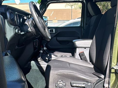 Used 2021 Jeep Wrangler Unlimited Sport AWD/4WD image 18