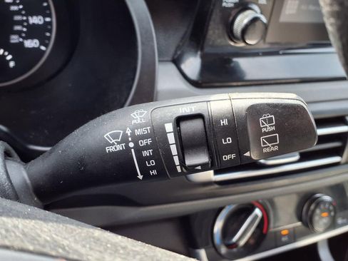 Used 2022 Kia Seltos LX AWD/4WD image 17