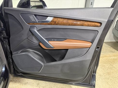 Used 2020 Audi Q5 2.0T Premium Plus w/ Premium Plus Package image 28