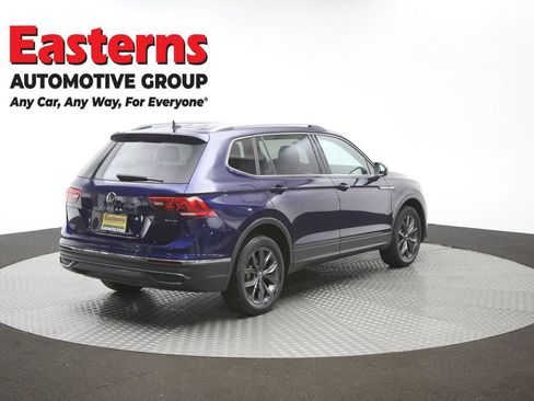Used 2022 Volkswagen Tiguan SE w/ Panoramic Sunroof Package AWD/4WD image 41