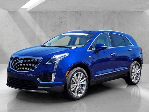 Certified 2023 Cadillac XT5 Premium Luxury w/ Technology Package FWD image 8
