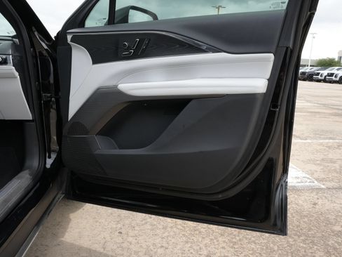 Certified 2024 Cadillac Lyriq Luxury RWD image 26