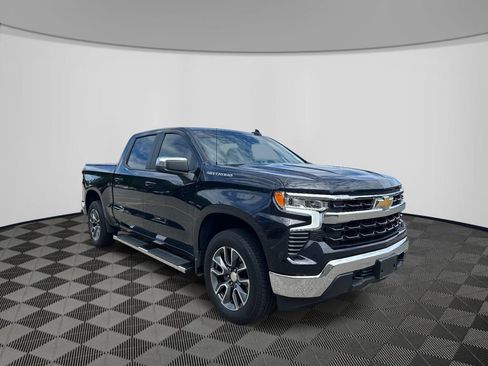 Used 2024 Chevrolet Silverado 1500 LT AWD/4WD image 8