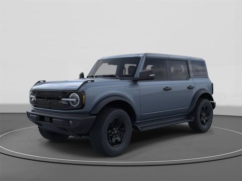 New 2025 Ford Bronco Outer Banks w/ Black Appearance Package image 1