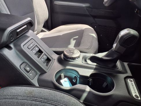 Certified 2023 Ford Bronco Base image 15