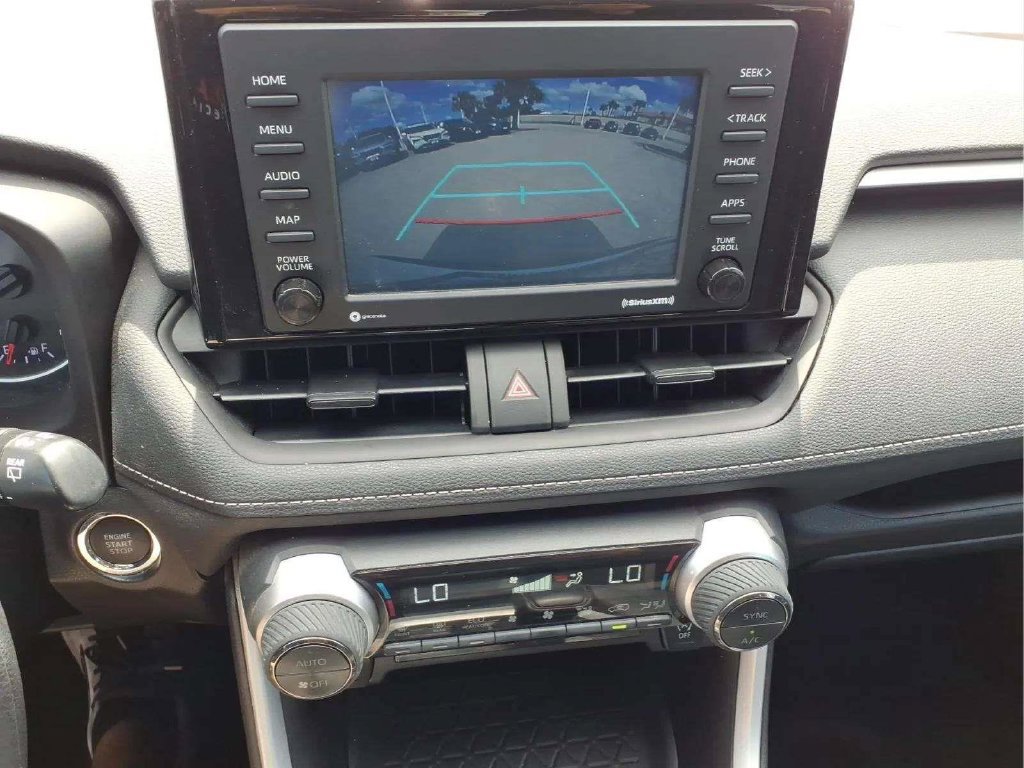 Used 2022 Toyota RAV4 XLE w/ Convenience Package FWD image 15