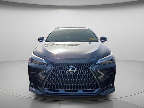 Used 2025 Lexus NX 250 FWD w/ Towing Package (2000 Lbs) image 3