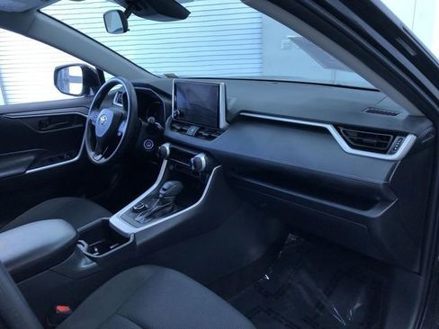 Certified 2025 Toyota RAV4 LE image 23