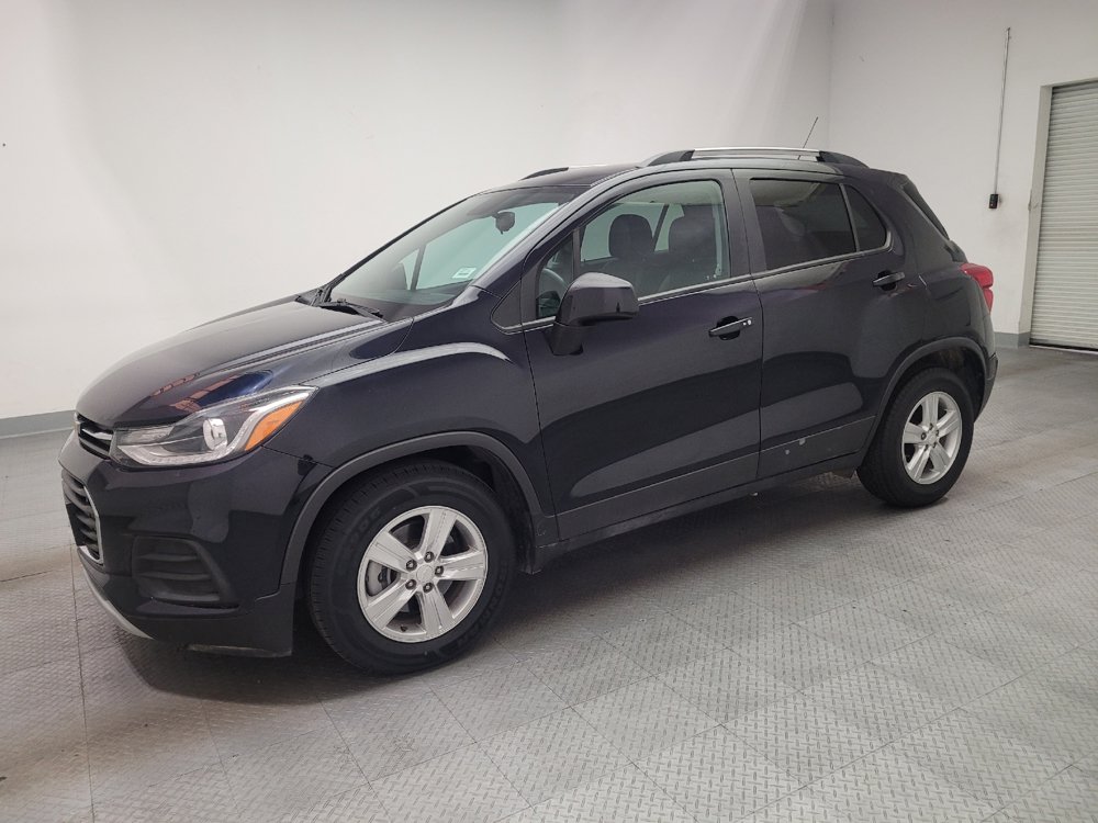 Used 2021 Chevrolet Trax LT w/ Driver Confidence Package FWD image 2