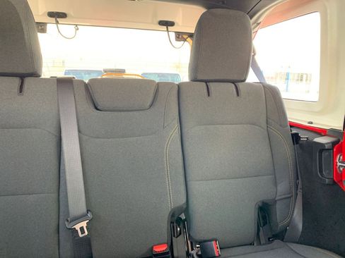 Used 2025 Jeep Wrangler Sport S image 36