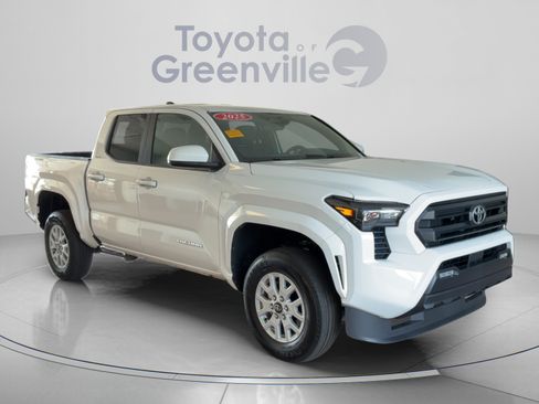 Certified 2025 Toyota Tacoma SR5 RWD image 6